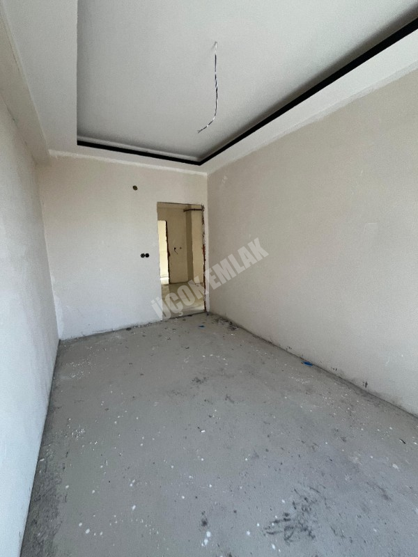 AFYON ÜÇOK EMLAKTAN ERENLERDE SATILIK SIFIR 2+1 EŞYALI ARAKAT DAİRE