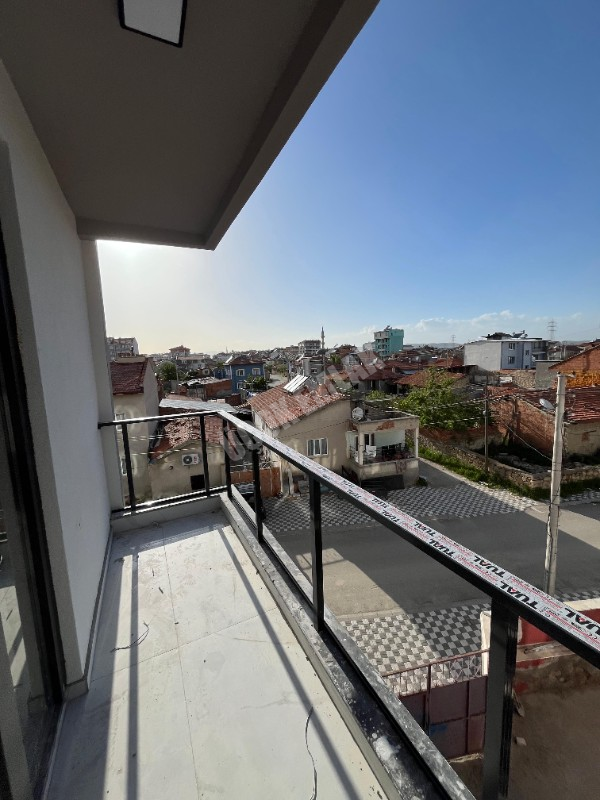 AFYON ÜÇOK EMLAKTAN ERENLERDE SATILIK SIFIR 2+1 EŞYALI ARAKAT DAİRE