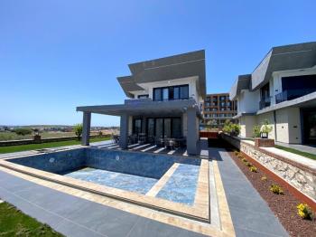 Didim Efeler Mahallesi'nde 4+1 Tam Müstakil Lüks Villa
