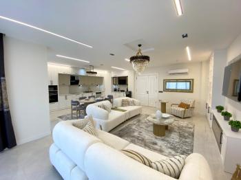 Didim Efeler Mahallesi'nde 4+1 Tam Müstakil Lüks Villa
