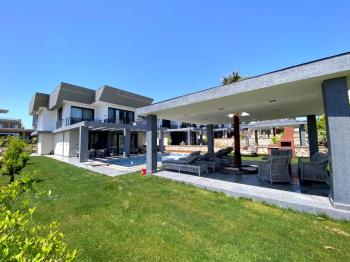 Didim Efeler Mahallesi'nde 4+1 Tam Müstakil Lüks Villa