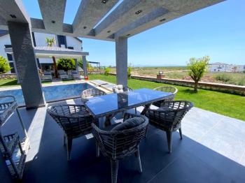 Didim Efeler Mahallesi'nde 4+1 Tam Müstakil Lüks Villa