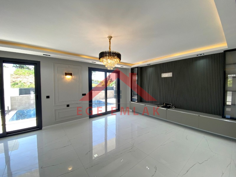 Didim'de Satılık Tam Müstakil 3+1 Ayrı Mutfakalı Villa