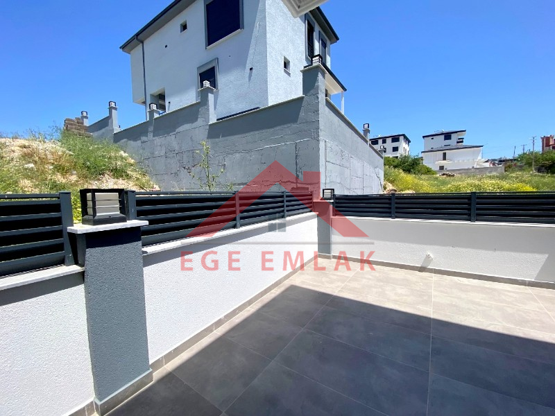 Didim'de Satılık Tam Müstakil 3+1 Ayrı Mutfakalı Villa