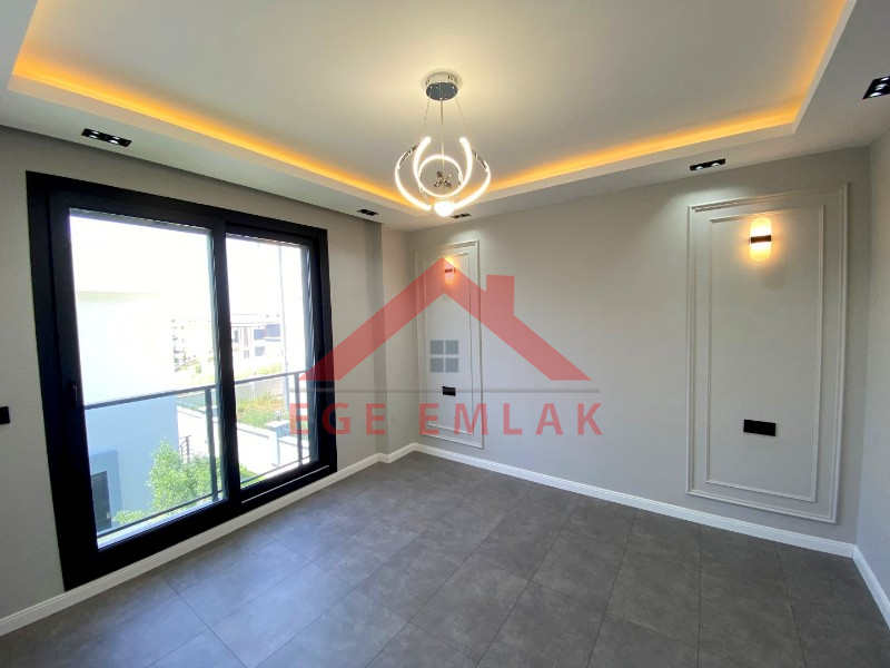 Didim'de Satılık Tam Müstakil 3+1 Ayrı Mutfakalı Villa