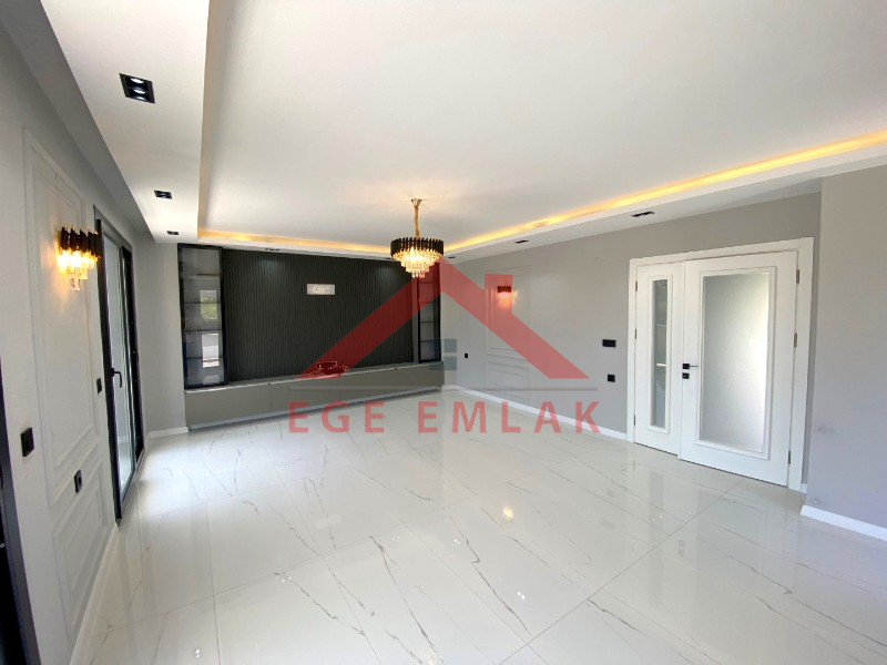 Didim'de Satılık Tam Müstakil 3+1 Ayrı Mutfakalı Villa