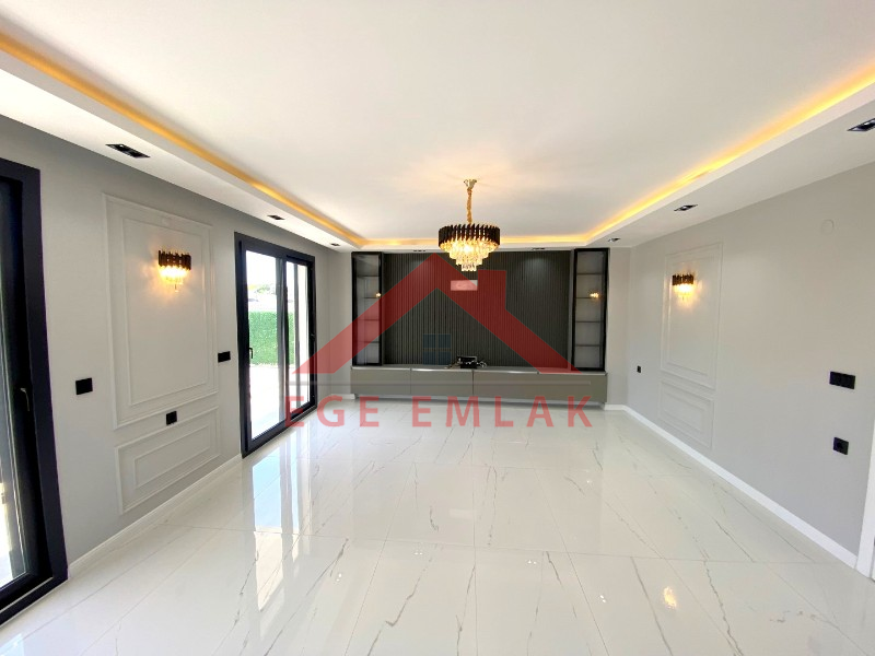 Didim'de Satılık Tam Müstakil 3+1 Ayrı Mutfakalı Villa