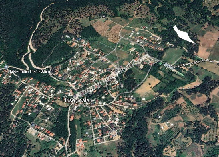 ULUDAĞDA, MİLLİ PARKA YAKIN HÜSEYİNALAN KÖYÜNDE FIRSAT ARAZİ