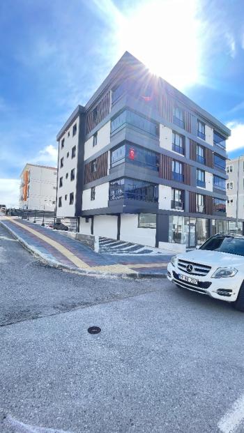 Güvenay - Çorum Mehmet Akif Ersoy 1. Cadde Üzeri Kiralık Dükkan  