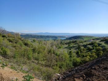 GÜVENAY - ÇORUM BARAJ MANZARALI SATILIK HOBİ BAHÇELERİ