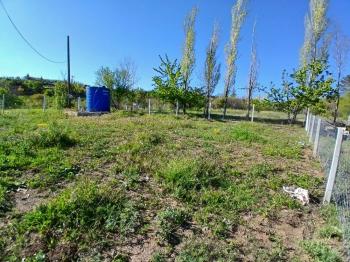 GÜVENAY - ÇORUM BARAJI KUZEYİ 320 M² SATILIK BAHÇE