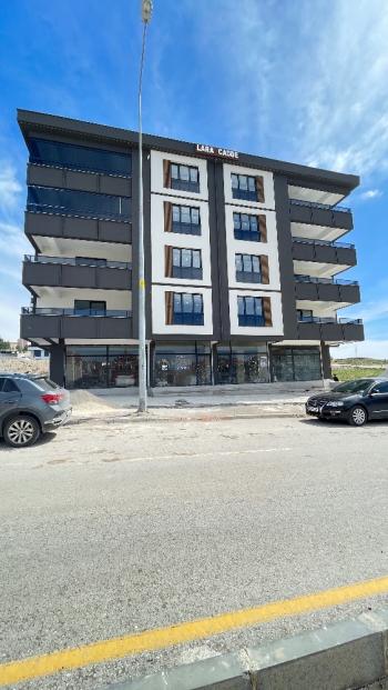 Güvenay - Çorum Lozan Evler Arkası Best Benzinlik Yanı Kiralık Dükkan 