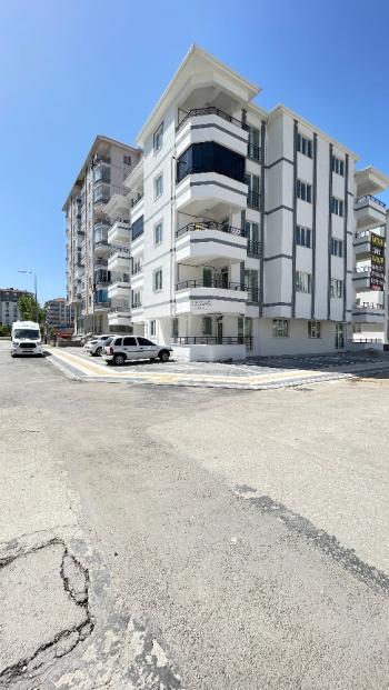 GÜVENAY - ÇORUM Ulukavak İkizler Benzinliği Arkası'nda Lüks 3+1 Satılık Daire!