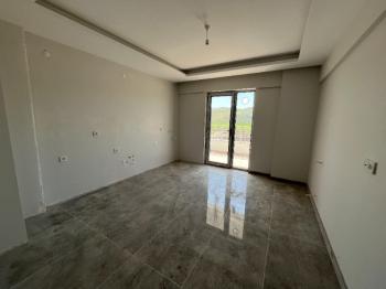 KAHVECİOĞLU EMLAK'DAN YEŞİLYURT MAH SATILIK DAİRE 4+1