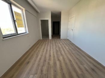 KAHVECİOĞLU EMLAK'DAN YEŞİLYURT MAH SATILIK DAİRE 4+1