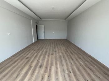 KAHVECİOĞLU EMLAK'DAN YEŞİLYURT MAH SATILIK DAİRE 4+1