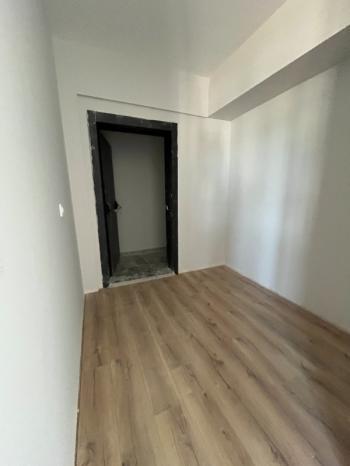 KAHVECİOĞLU EMLAK'DAN YEŞİLYURT MAH SATILIK DAİRE 4+1
