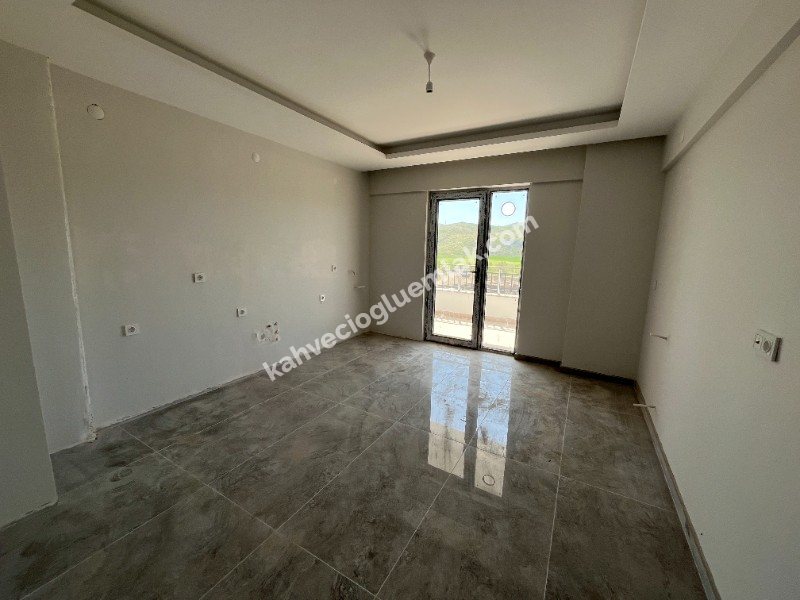 KAHVECİOĞLU EMLAK'DAN YEŞİLYURT MAH SATILIK DAİRE 4+1