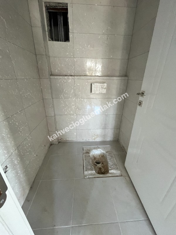 KAHVECİOĞLU EMLAK'DAN YEŞİLYURT MAH SATILIK DAİRE 4+1