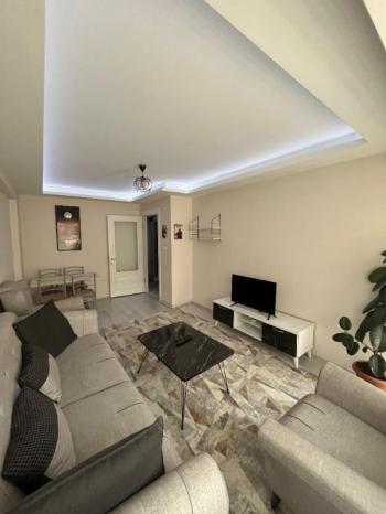 AFYON ÜÇOK EMLAKTAN KURTULUŞ CAD ÜZERİ KİRALIK EŞYALI LÜX DAİRE