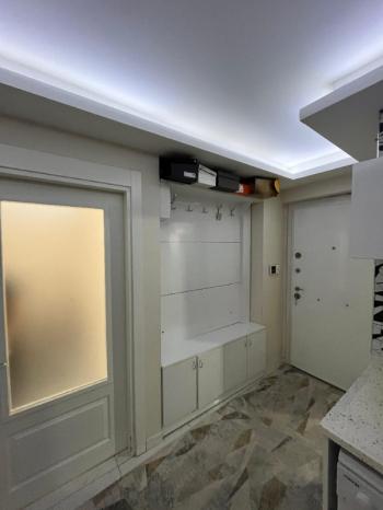 AFYON ÜÇOK EMLAKTAN KURTULUŞ CAD ÜZERİ KİRALIK EŞYALI LÜX DAİRE