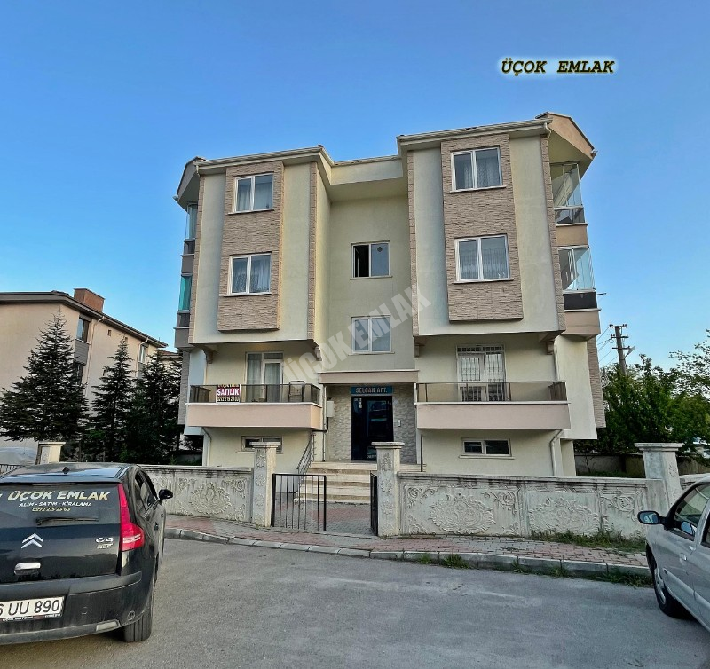 AFYON ÜÇOK EMLAKTAN KANLICA MAH SATILIK 2+1 BAKIMLI TEMİZ DAİRE