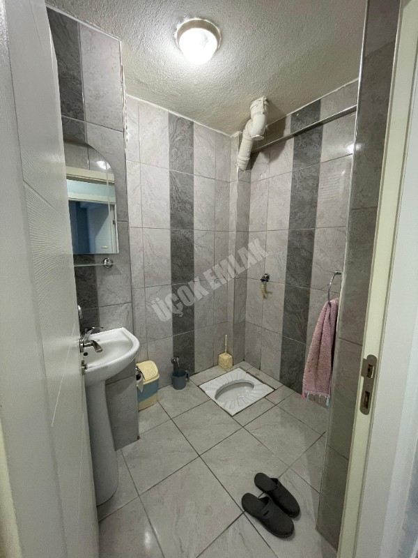 AFYON ÜÇOK EMLAKTAN KANLICA MAH SATILIK 2+1 BAKIMLI TEMİZ DAİRE