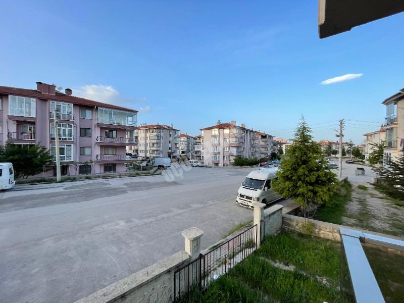 AFYON ÜÇOK EMLAKTAN KANLICA MAH SATILIK 2+1 BAKIMLI TEMİZ DAİRE