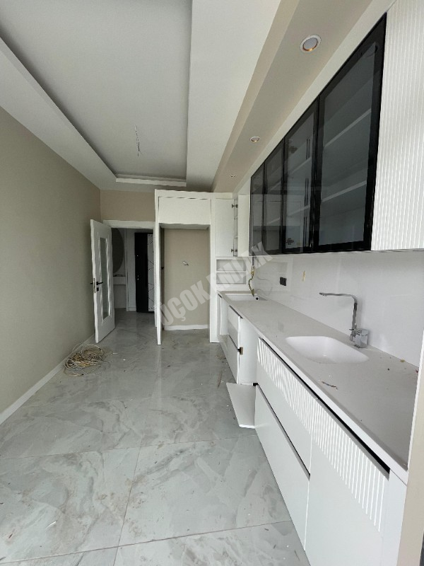 AFYON ÜÇOK EMLAKTAN KANLICA MAH SATILIK SIFIR GÜNEY CEPHE LÜX DAİRE