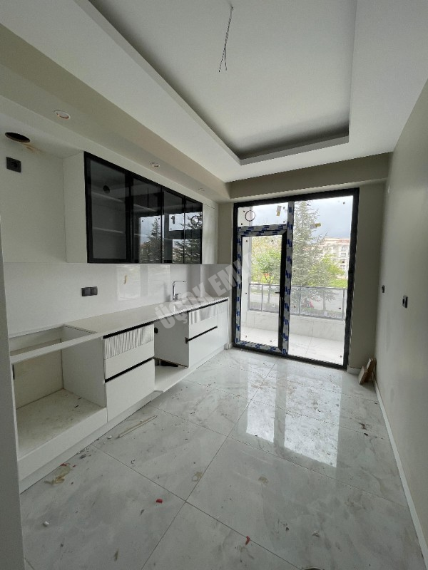 AFYON ÜÇOK EMLAKTAN KANLICA MAH SATILIK SIFIR GÜNEY CEPHE LÜX DAİRE