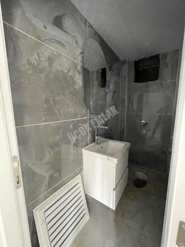 AFYON ÜÇOK EMLAKTAN KANLICA MAH SATILIK SIFIR GÜNEY CEPHE LÜX DAİRE