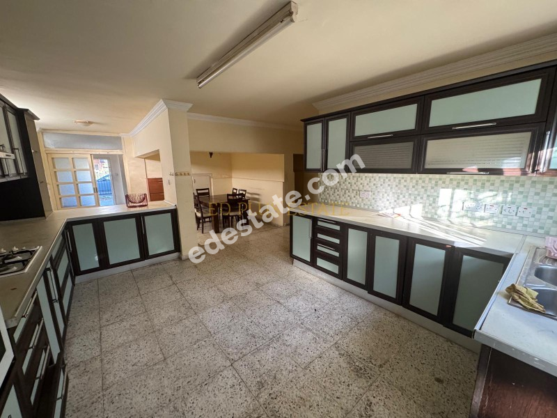 Lefkoşa Göçmenköy'de Bahçeli Eşyalı Kiralık 2+1 Dubleks Ev
