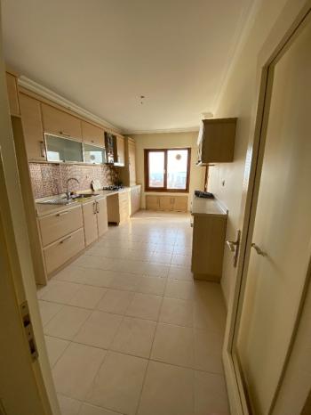KARTAL, PETROL İŞ MH - YAKUTLAR SİTESİ , 3 + 1, NET 120 M², ELEKTRİKLİ ARAÇ ŞARJ İSTASYONLU KİRALIK DAİRE