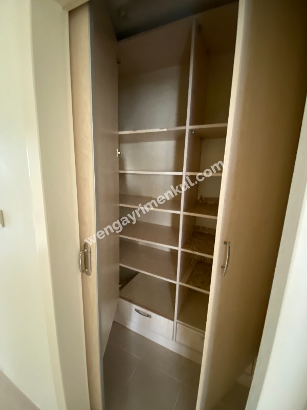 KARTAL, PETROL İŞ MH - YAKUTLAR SİTESİ , 3 + 1, NET 120 M², ELEKTRİKLİ ARAÇ ŞARJ İSTASYONLU KİRALIK DAİRE