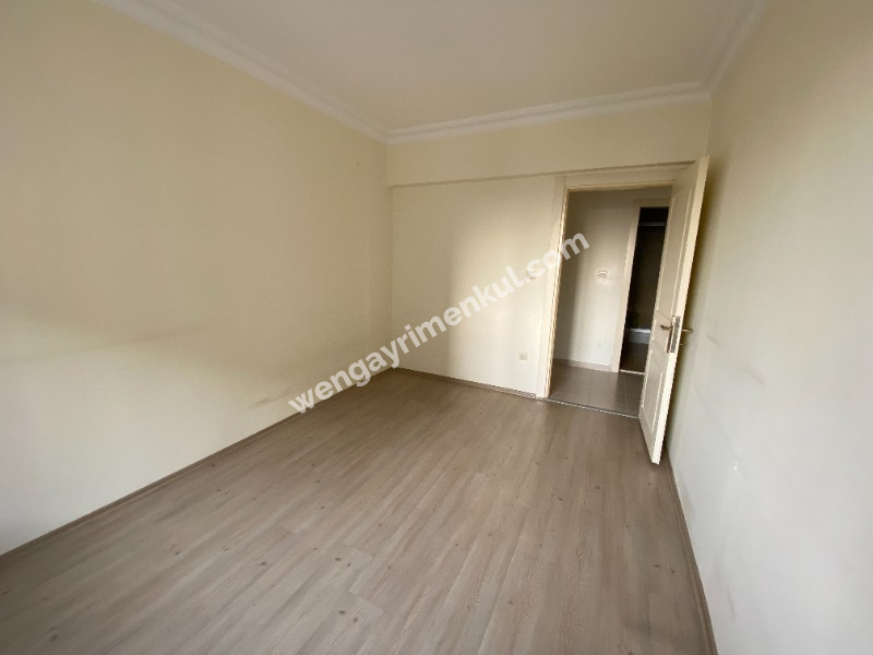 KARTAL, PETROL İŞ MH - YAKUTLAR SİTESİ , 3 + 1, NET 120 M², ELEKTRİKLİ ARAÇ ŞARJ İSTASYONLU KİRALIK DAİRE