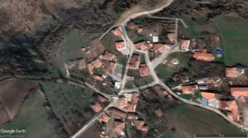 GÜVENAY - ÇORUM SERPİN KÖYÜ İLERİSİ EĞERCİ DE 374 M² ARSA