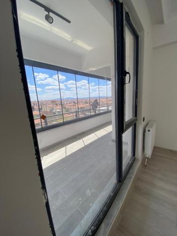 GÜVENAY - ÇORUM CENGİZTOPEL CAD. ÜZERİ SATILIK 3+1 DAİRE