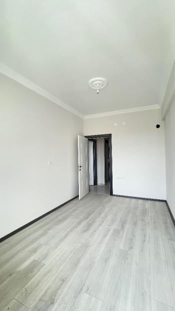 Güvenay - Çorum Cengiz Topel Caddesi Üzeri Satılık 3+1 Daire 