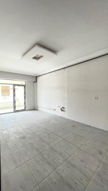 Güvenay - Çorum Cengiz Topel Caddesi Üzeri Satılık 3+1 Daire 