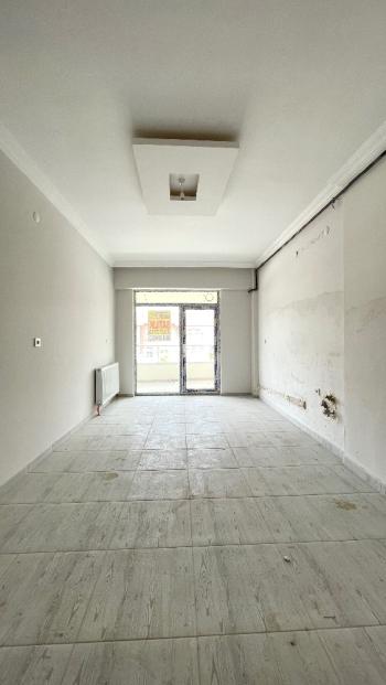 Güvenay - Çorum Cengiz Topel Caddesi Üzeri Satılık 3+1 Daire 