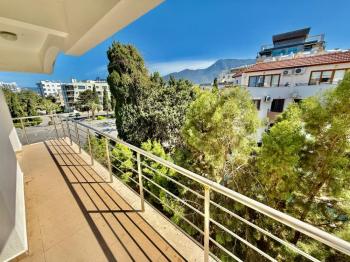 Girne Merkezde Full Eşyalı Deniz Manzaralı 2+1 Kiralık Daireler 