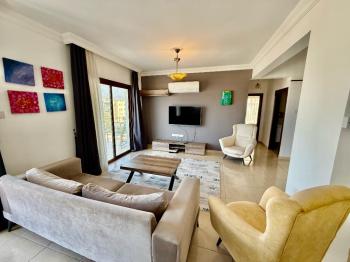 Girne Merkezde Full Eşyalı Deniz Manzaralı 2+1 Kiralık Daireler 