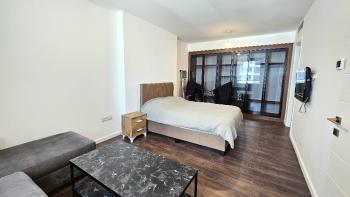 KKTC, İskele'de Muhteşem 5 Yıldızlı Otel ve Casino içerisinde, B Blok'ta 12 Kat, Büyük Balkonlu, Masrafsız, Satılık 1+1 Daire.