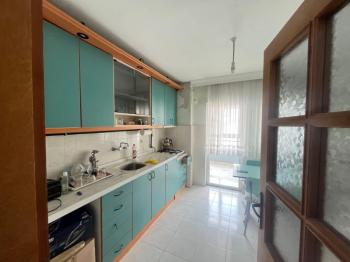 EMLAK HABERCİSİ' NDEN MUDANYA GÜZELYALI YALI MAH'DE SAHİLE 100 METRE DENİZ GÖRÜR 4.KAT 130 m2 ARA KAT 3+1 DAİRE