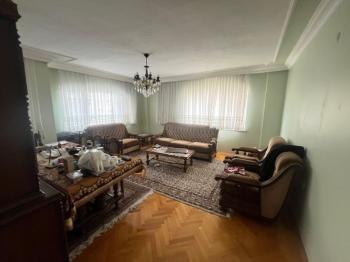 EMLAK HABERCİSİ' NDEN MUDANYA GÜZELYALI YALI MAH'DE SAHİLE 100 METRE DENİZ GÖRÜR 4.KAT 130 m2 ARA KAT 3+1 DAİRE