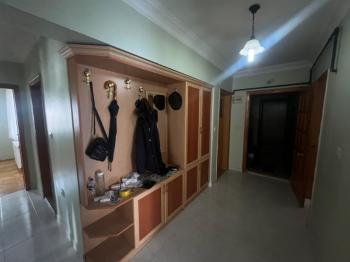 EMLAK HABERCİSİ' NDEN MUDANYA GÜZELYALI YALI MAH'DE SAHİLE 100 METRE DENİZ GÖRÜR 4.KAT 130 m2 ARA KAT 3+1 DAİRE