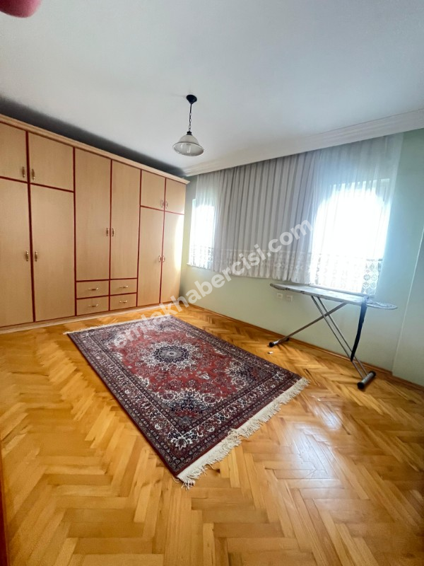 EMLAK HABERCİSİ' NDEN MUDANYA GÜZELYALI YALI MAH'DE SAHİLE 100 METRE DENİZ GÖRÜR 4.KAT 130 m2 ARA KAT 3+1 DAİRE