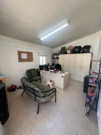 Lefkoşa Hapolat'ta Devren SATILIK MARKET+DEPO+ 2+1 DAİRE