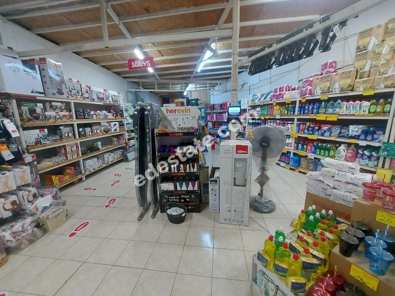 Lefkoşa Hapolat'ta Devren SATILIK MARKET+DEPO+ 2+1 DAİRE