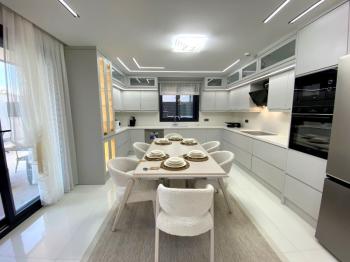 Didim Altınkumda Satılık 4+1 Eşyalı Villa